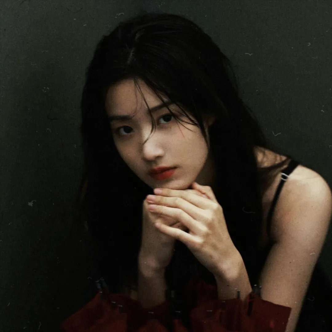 僵尸追女仔